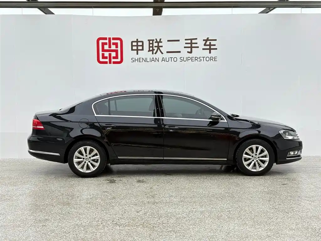 VOLKSWAGEN MAGOTAN 2015