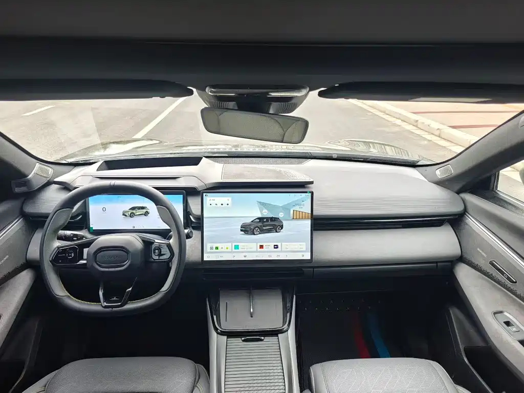LYNK&CO 08 NEW ENERGY 2023