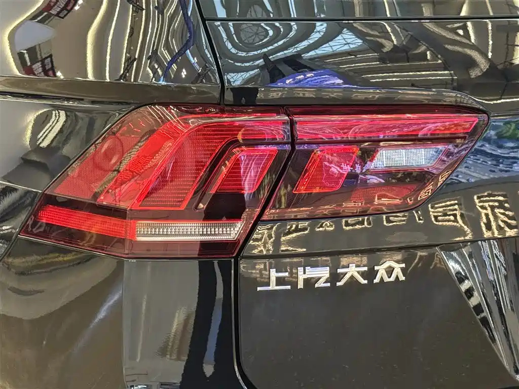 VOLKSWAGEN TIGUAN L 2024