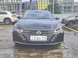 NISSAN TEANA 2023