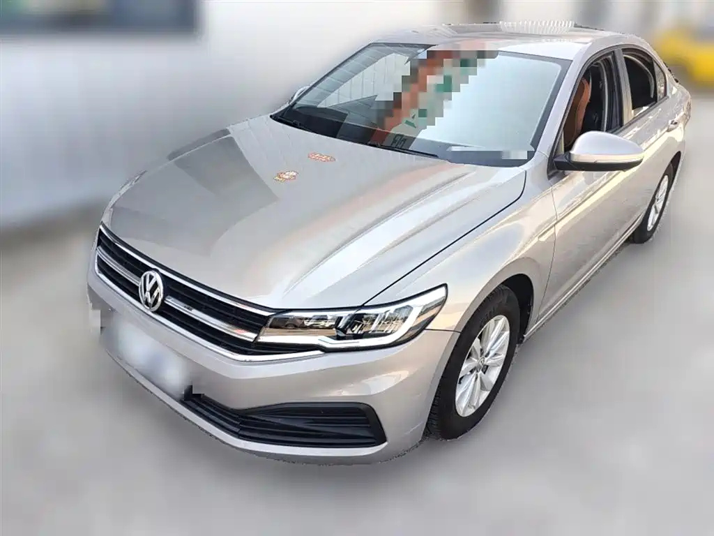 VOLKSWAGEN BORA 2019
