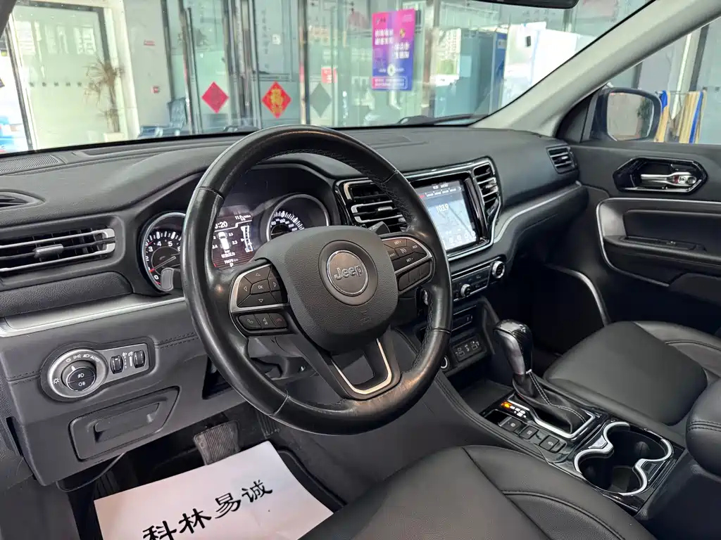 JEEP BIG 指挥官 2022