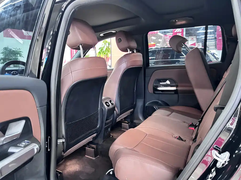 MERCEDES BENZ GLB 2021