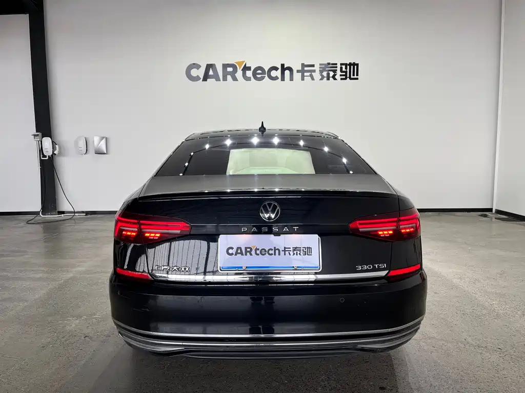 VOLKSWAGEN PASSAT 2021