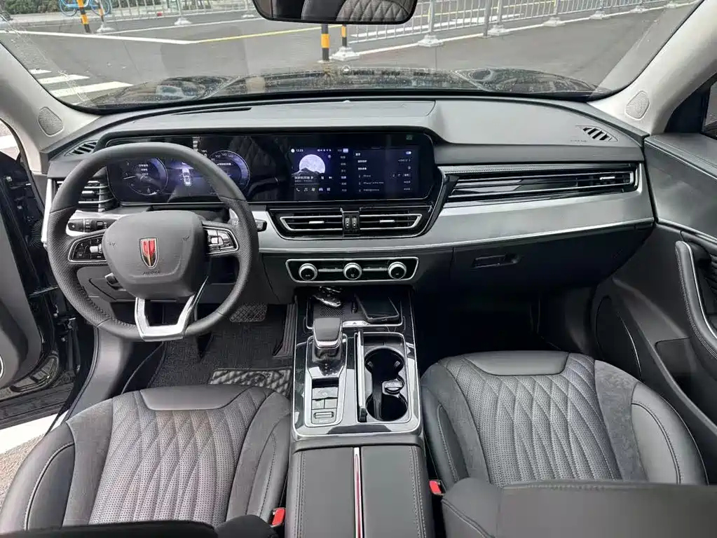 HONGQI HS5 2023