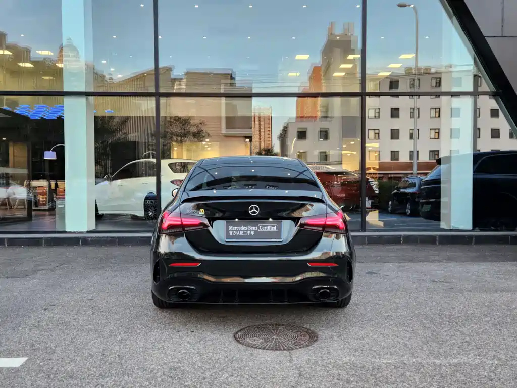 MERCEDES BENZ A-CLASS 2021