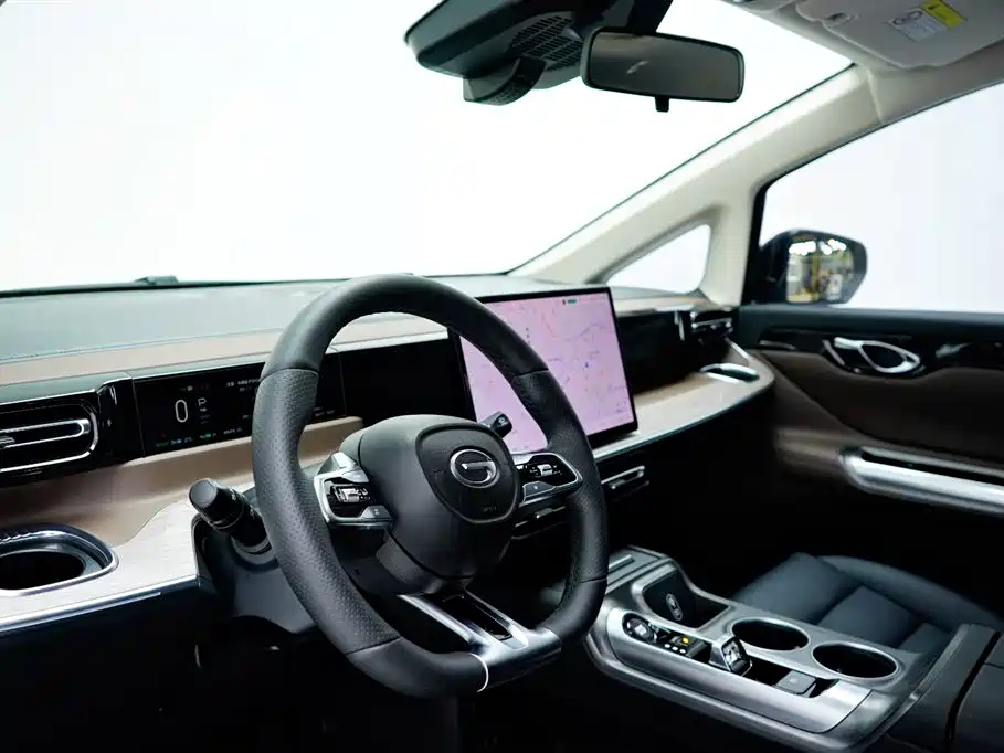 TRUMPCHI E8 NEW ENERGY 2024