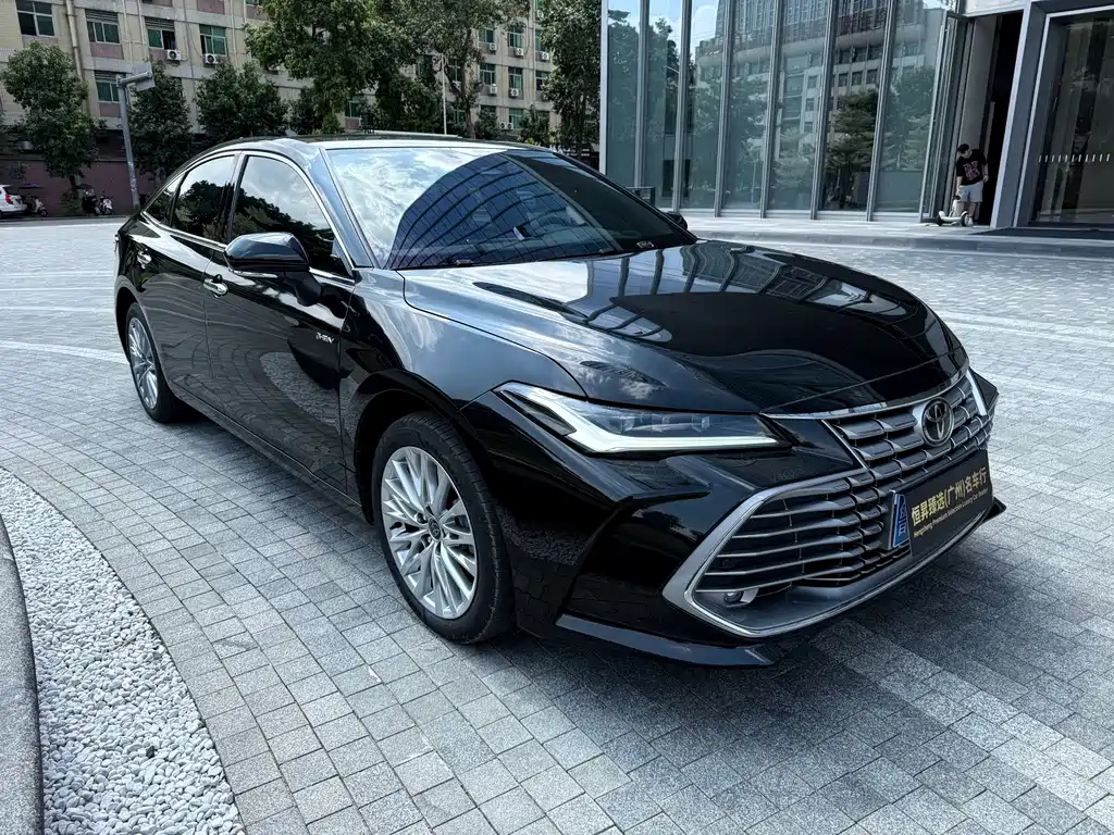 TOYOTA AVALON 2024