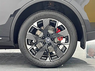 BYD TANG NEW ENERGY  2024 YEAR EV  EDITION 730KM EXCLUSIVE 2024