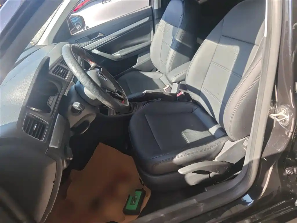 VOLKSWAGEN LAVIDA 2016