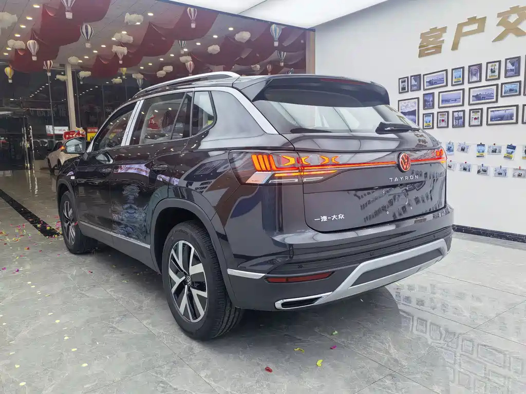 VOLKSWAGEN TAYRON 2025