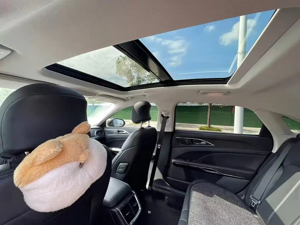 FORD TAURUS 2021