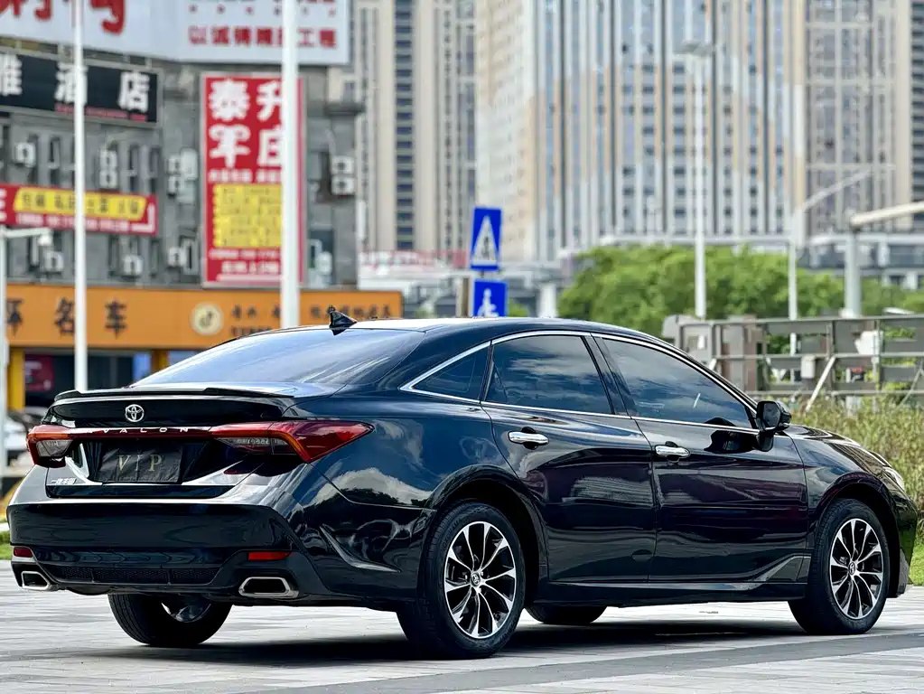 TOYOTA AVALON 2023