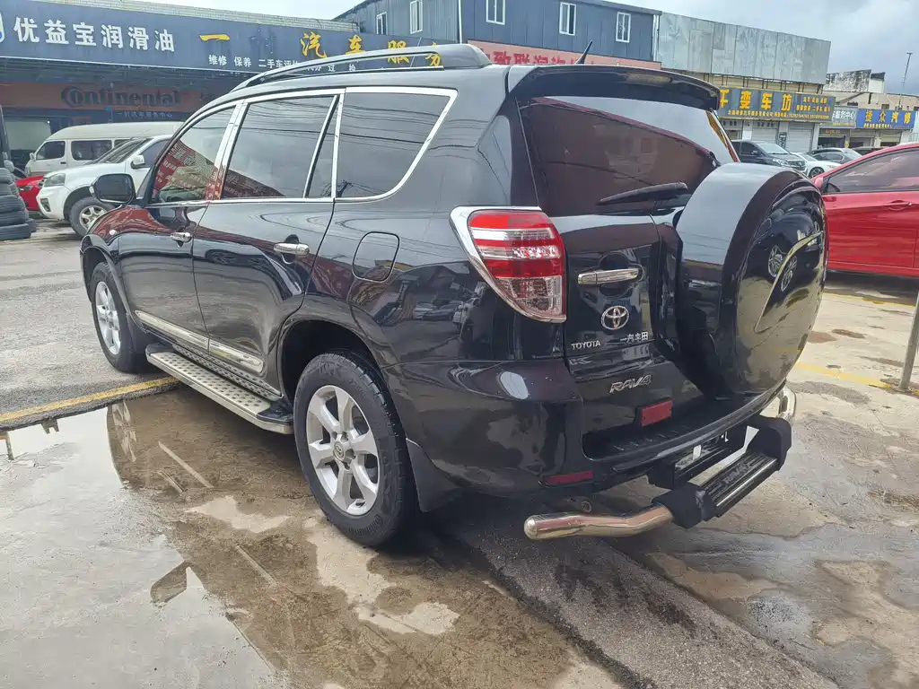 TOYOTA RAV4 RONGFANG 2013