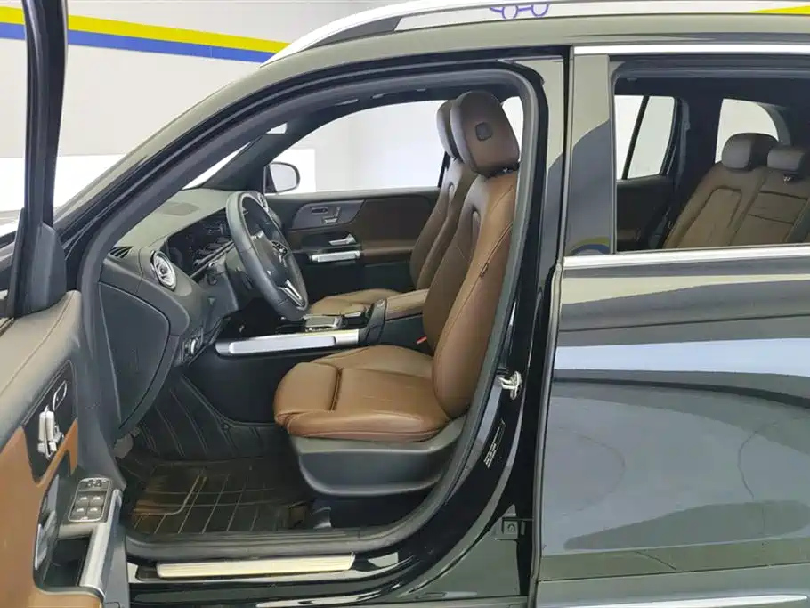 MERCEDES BENZ GLB 2022