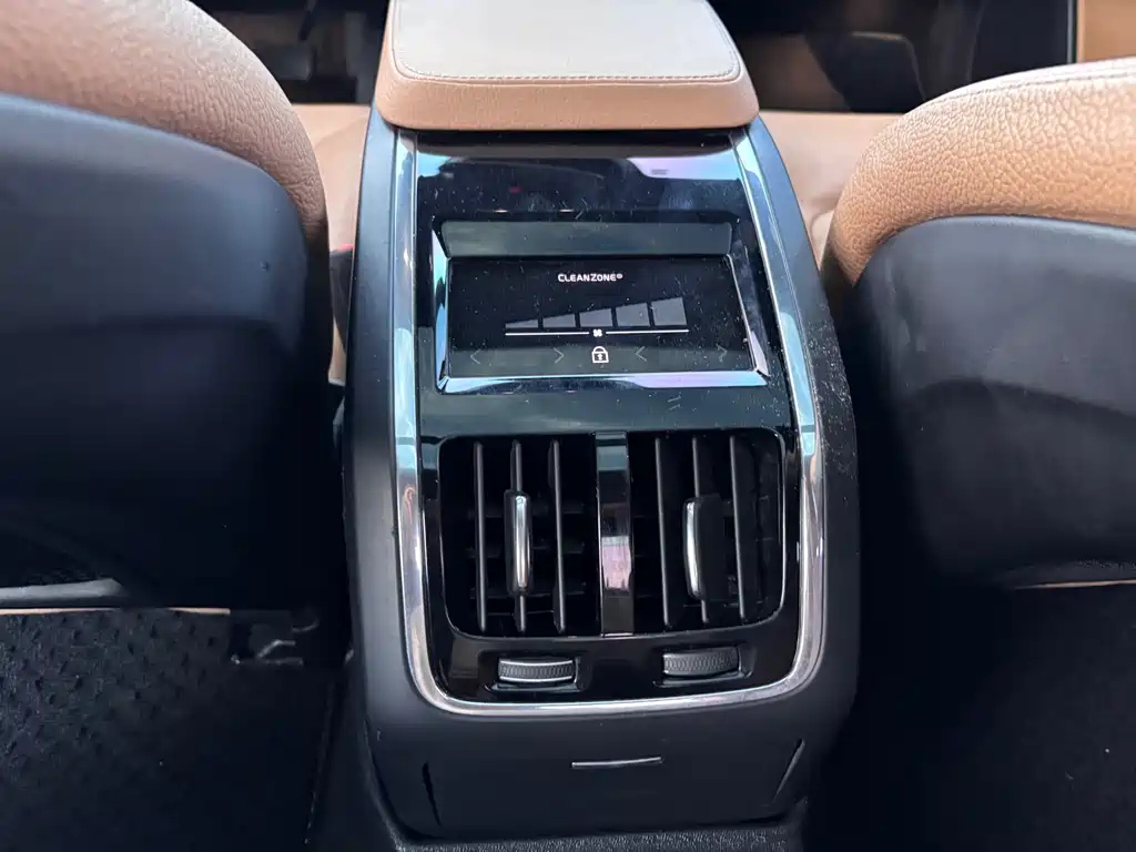 VOLVO S90 2019