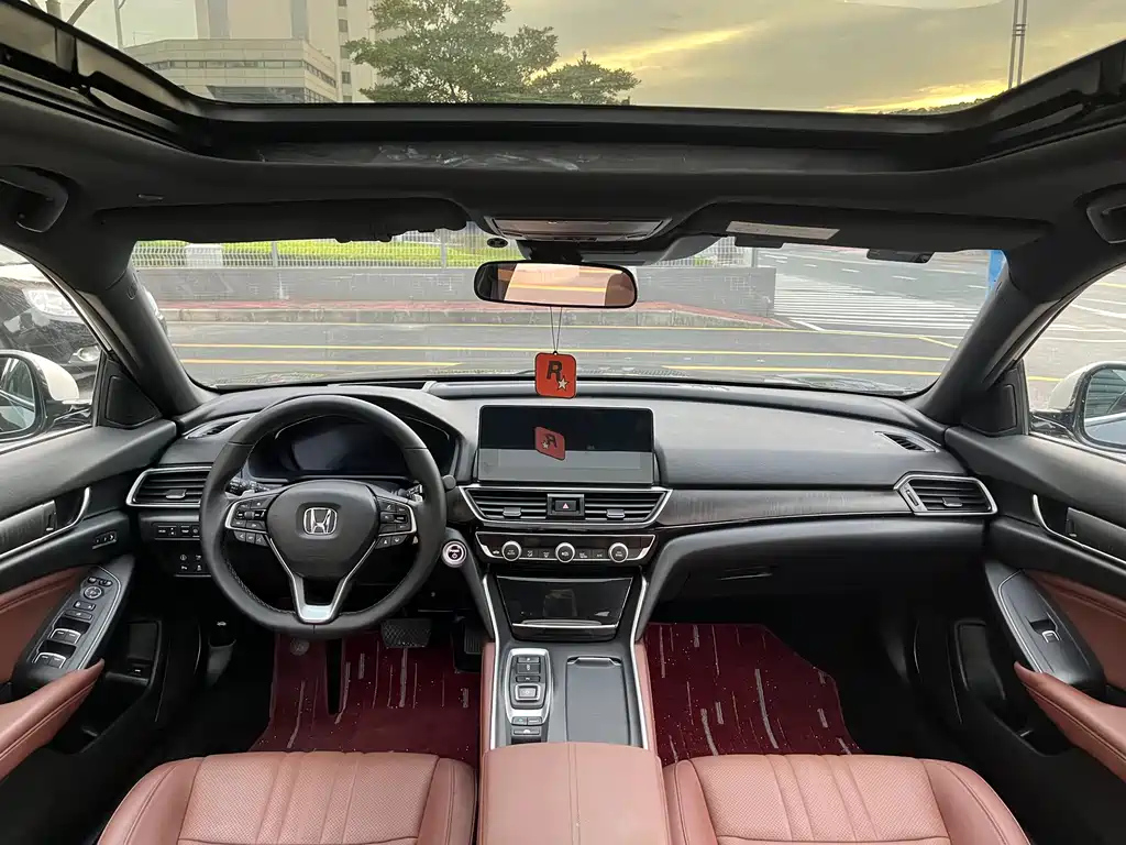 HONDA INSPIRE 2022