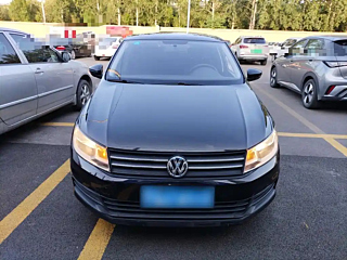 VOLKSWAGEN SANTANA 2017