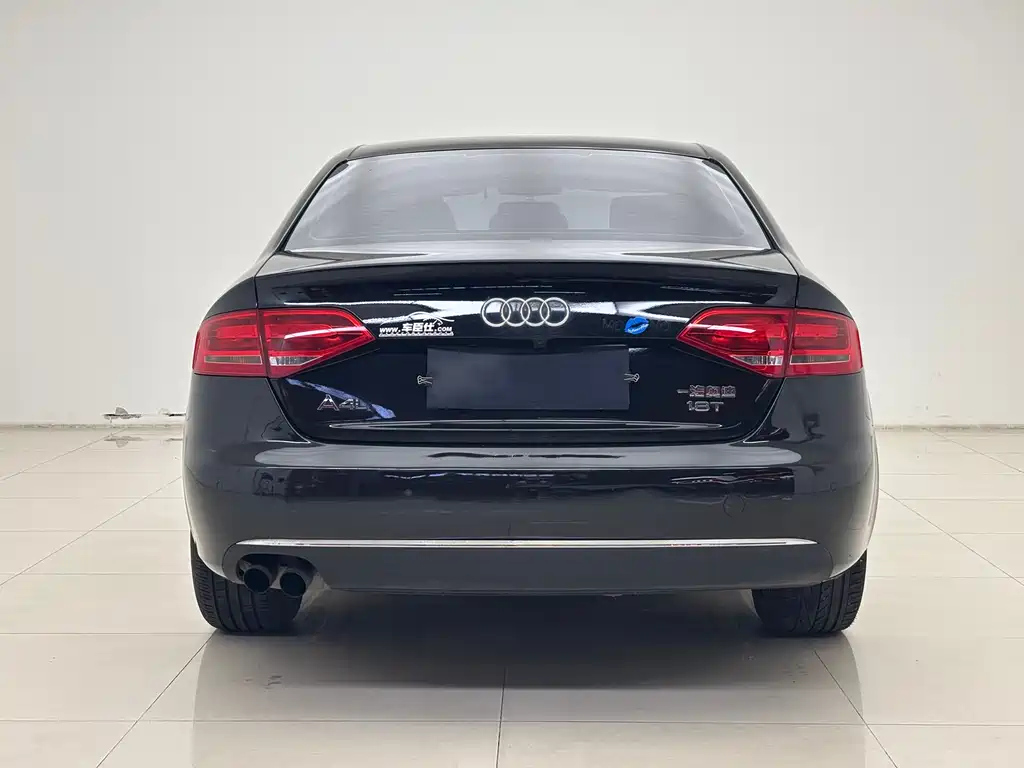 AUDI A4L 2012