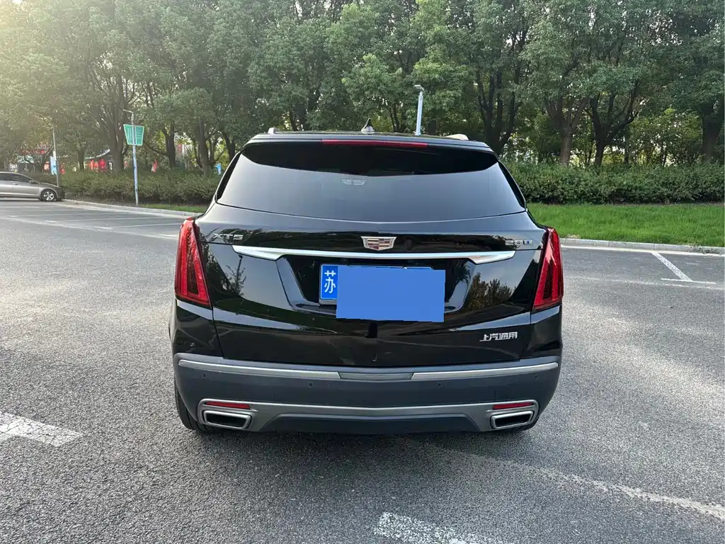 CADILLAC XT5 2021