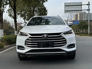 BYD TANG  2021