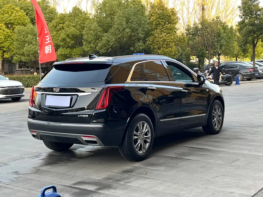 CADILLAC XT5 2021