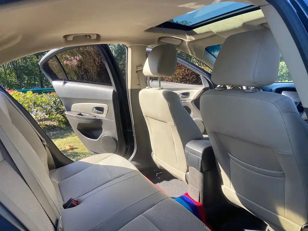 CHEVROLET CRUZE 2016