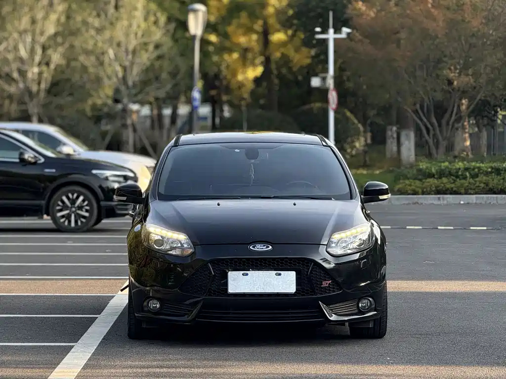 FORD FOCUS IMPORT 2015