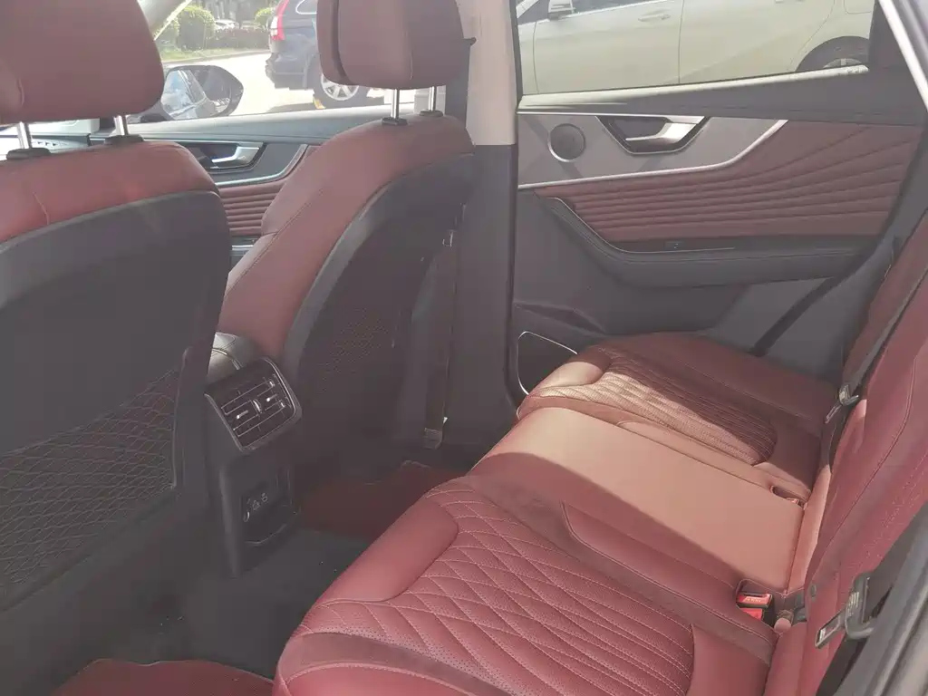 HONGQI HS5 2023