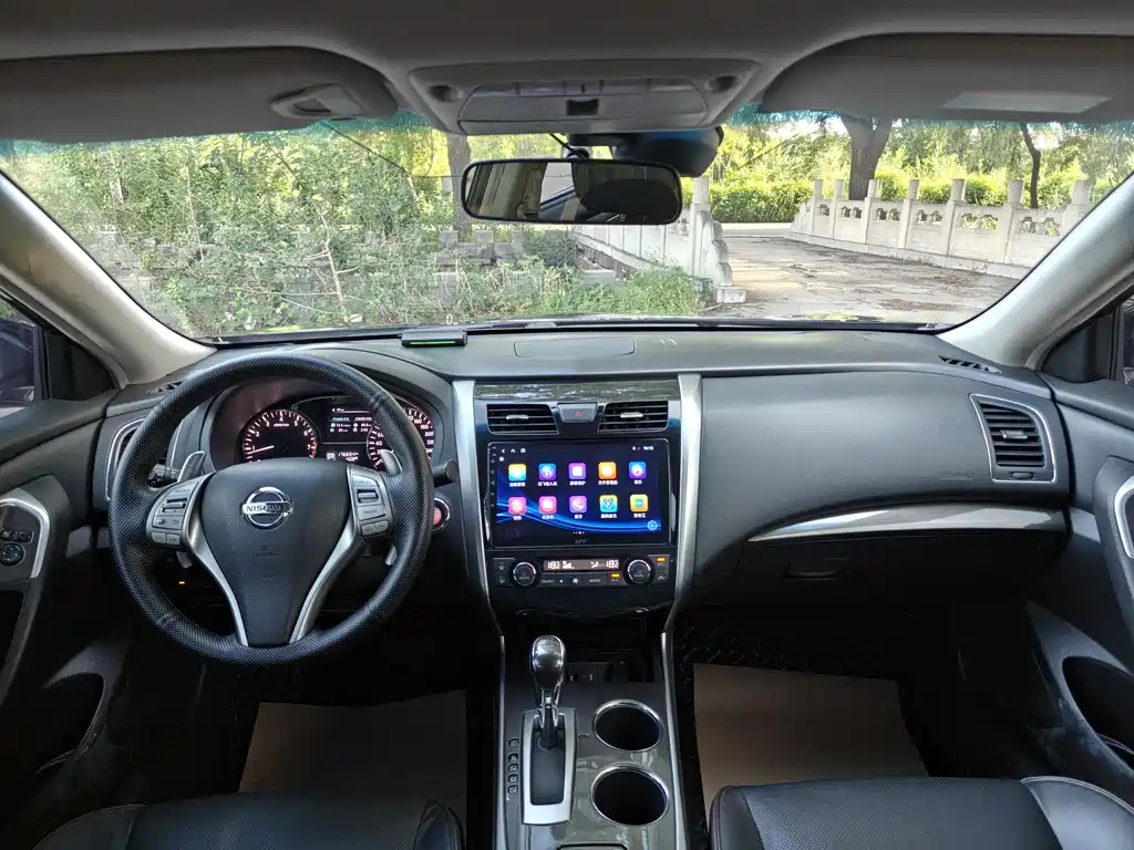 NISSAN TEANA 2016