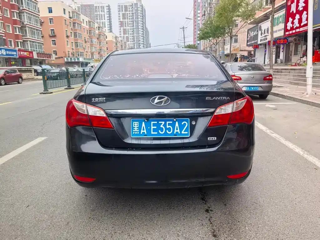 HYUNDAI CELESTA 2012