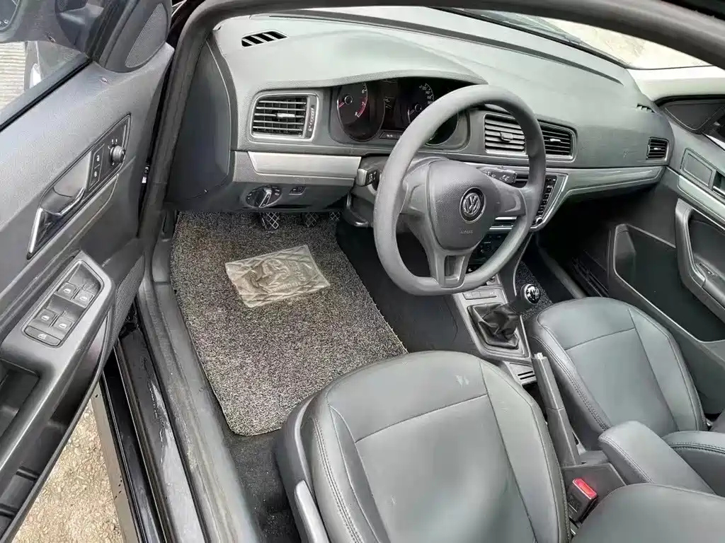 VOLKSWAGEN LAVIDA 2017