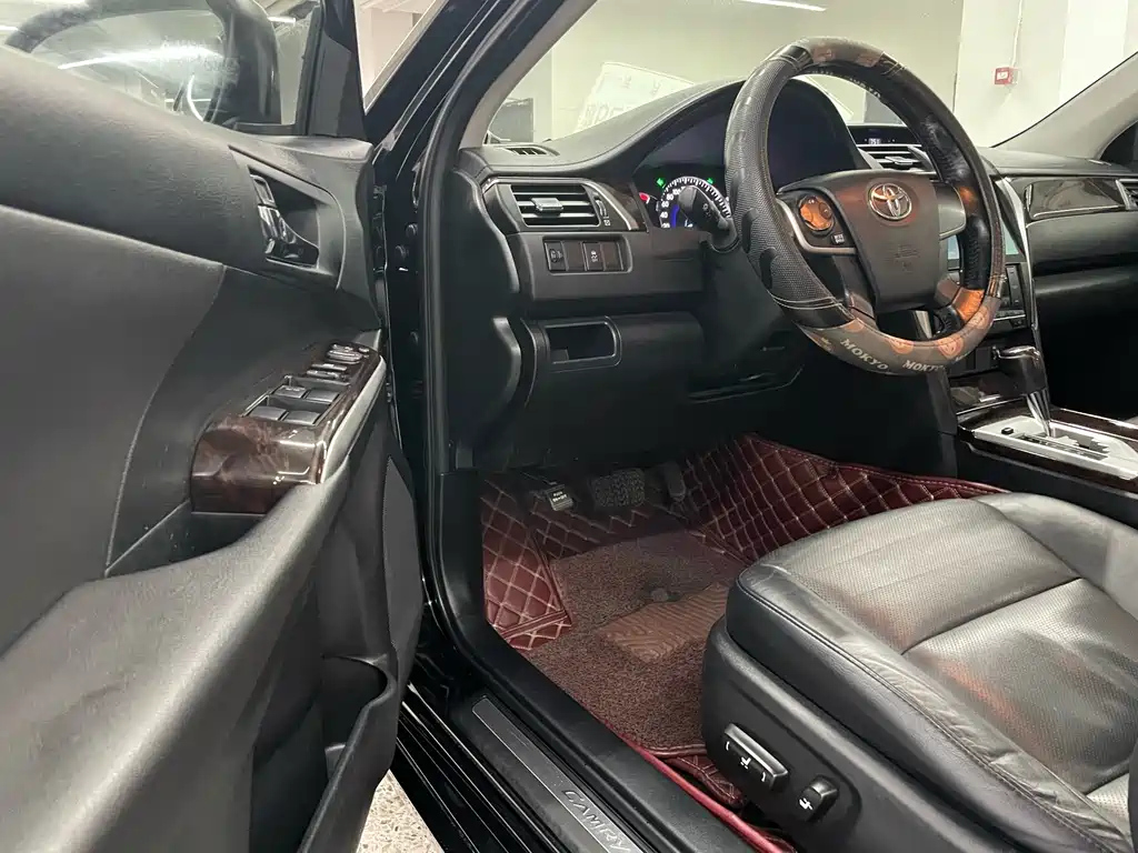 TOYOTA CAMRY 2016