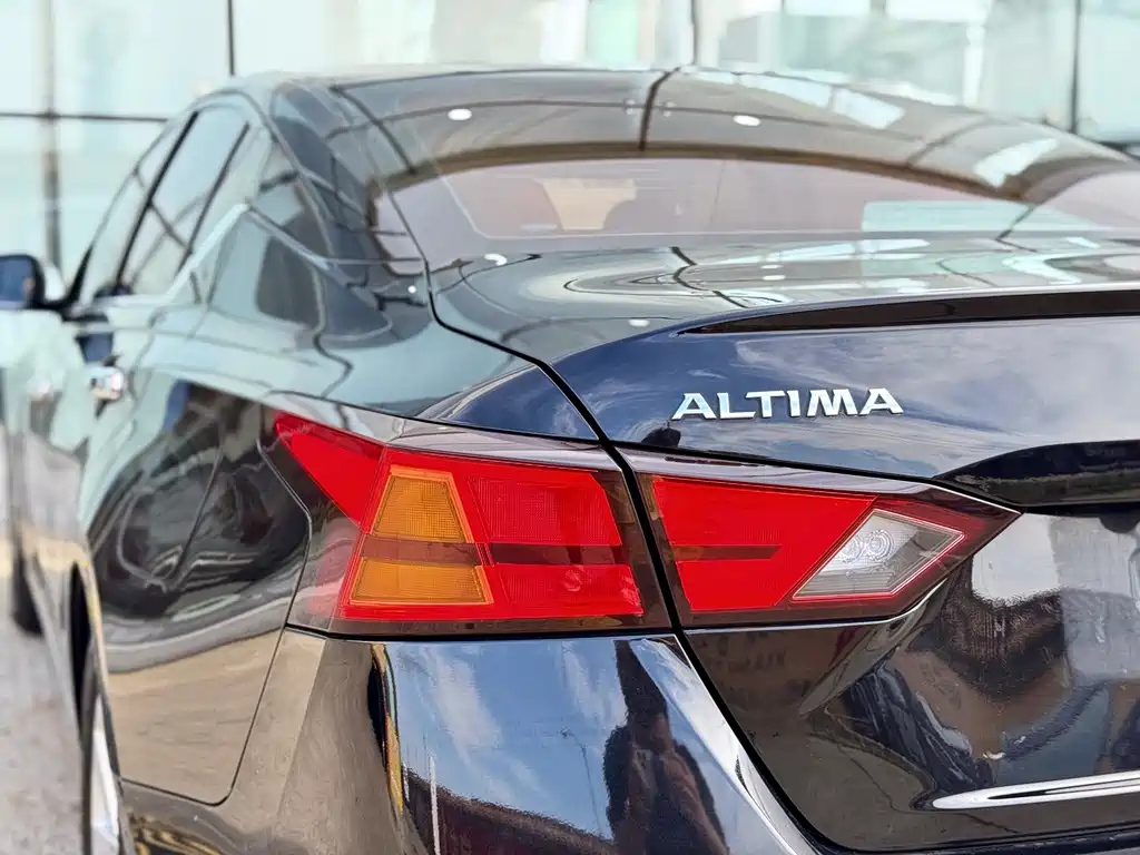 NISSAN TEANA 2021