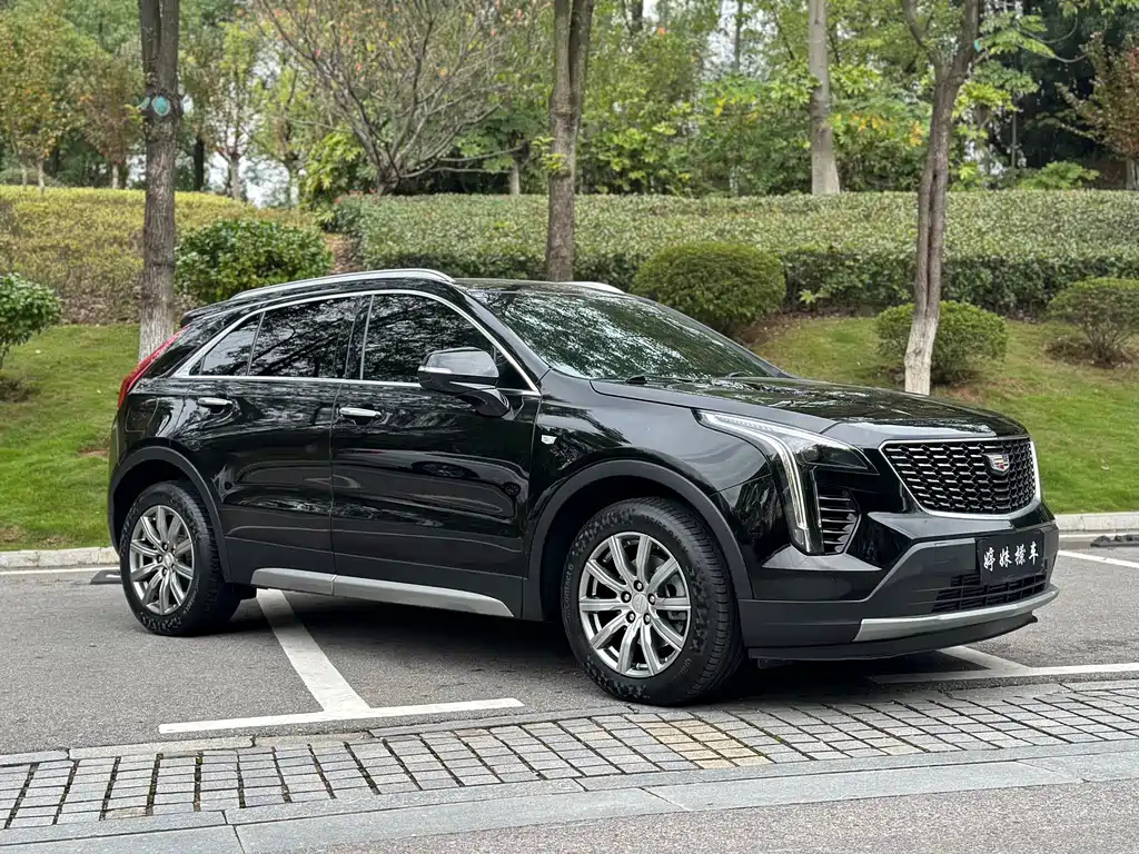 CADILLAC XT4 2021