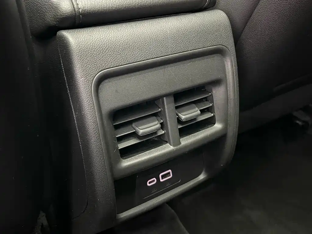 CADILLAC XT4 2021