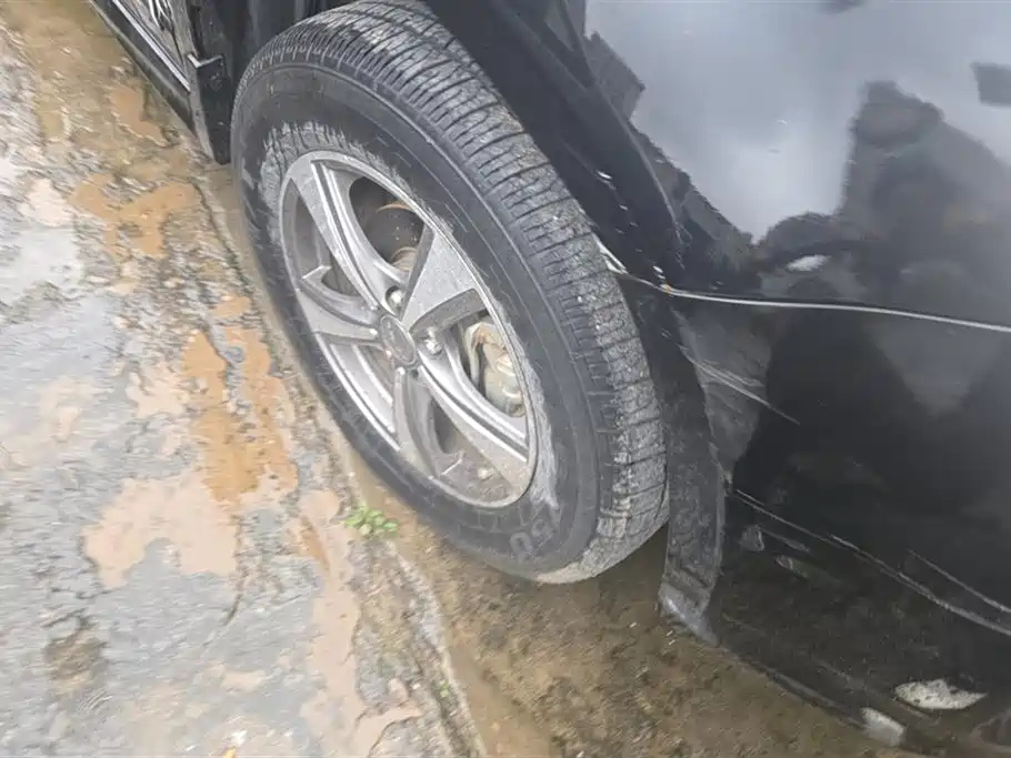 HAVAL H6 2015