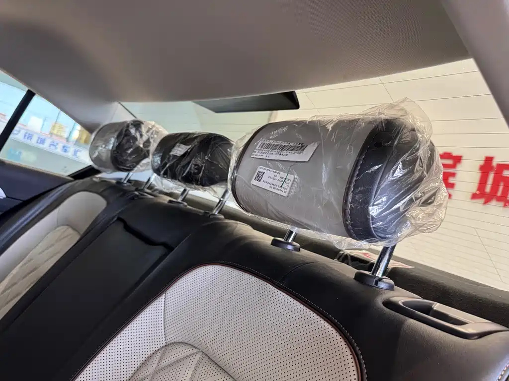 VOLKSWAGEN MAGOTAN 2025