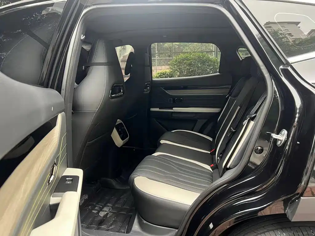 JETOUR SHANHAI L6 2024
