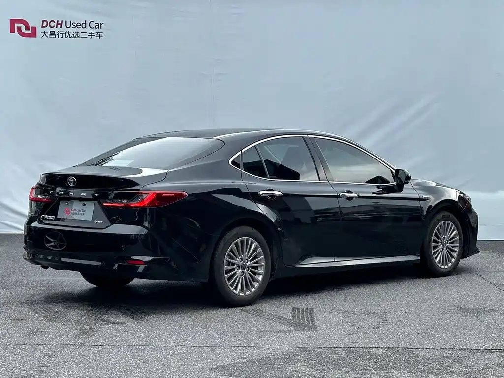TOYOTA CAMRY 2024
