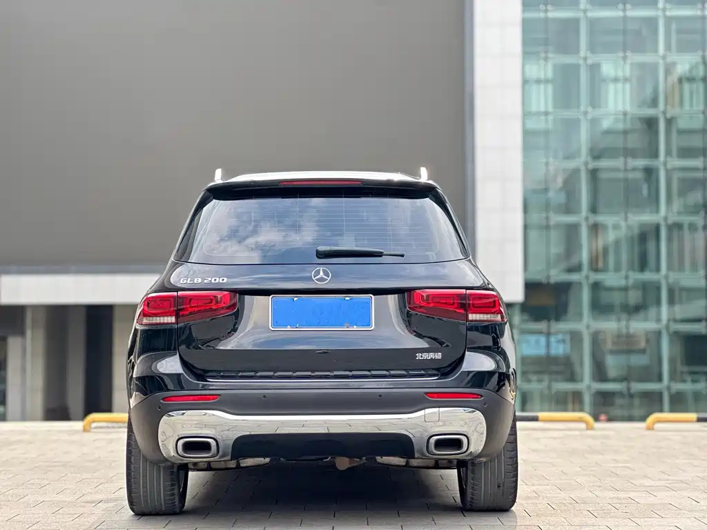 MERCEDES BENZ GLB 2021