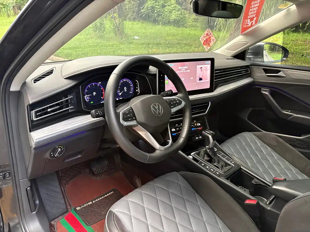 VOLKSWAGEN SAGITAR 2023