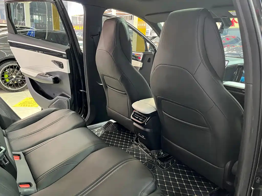 GEELY GALAXY GALAXY L7 2023