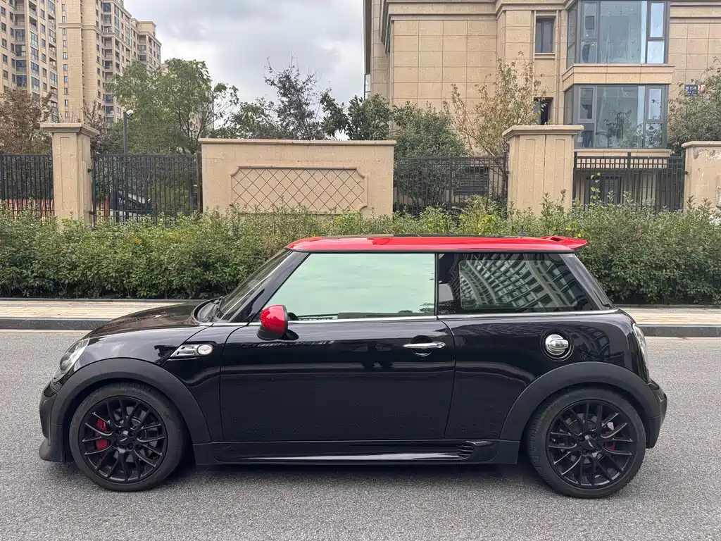 MINI JCW 2013