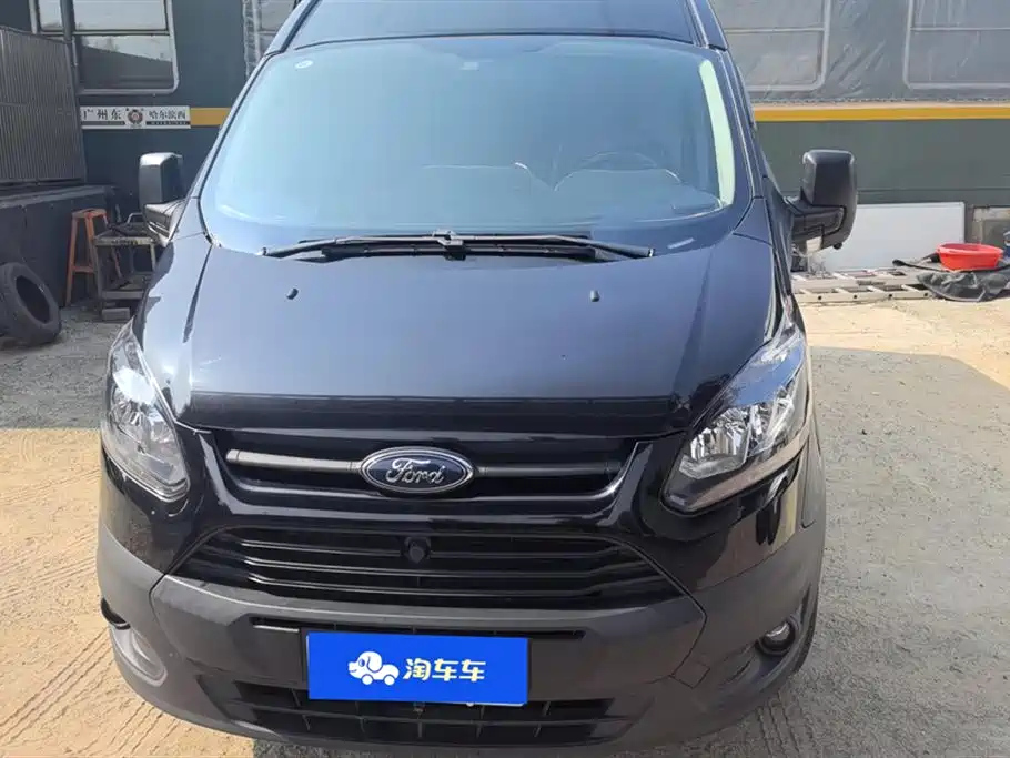 FORD TRANSIT 2022