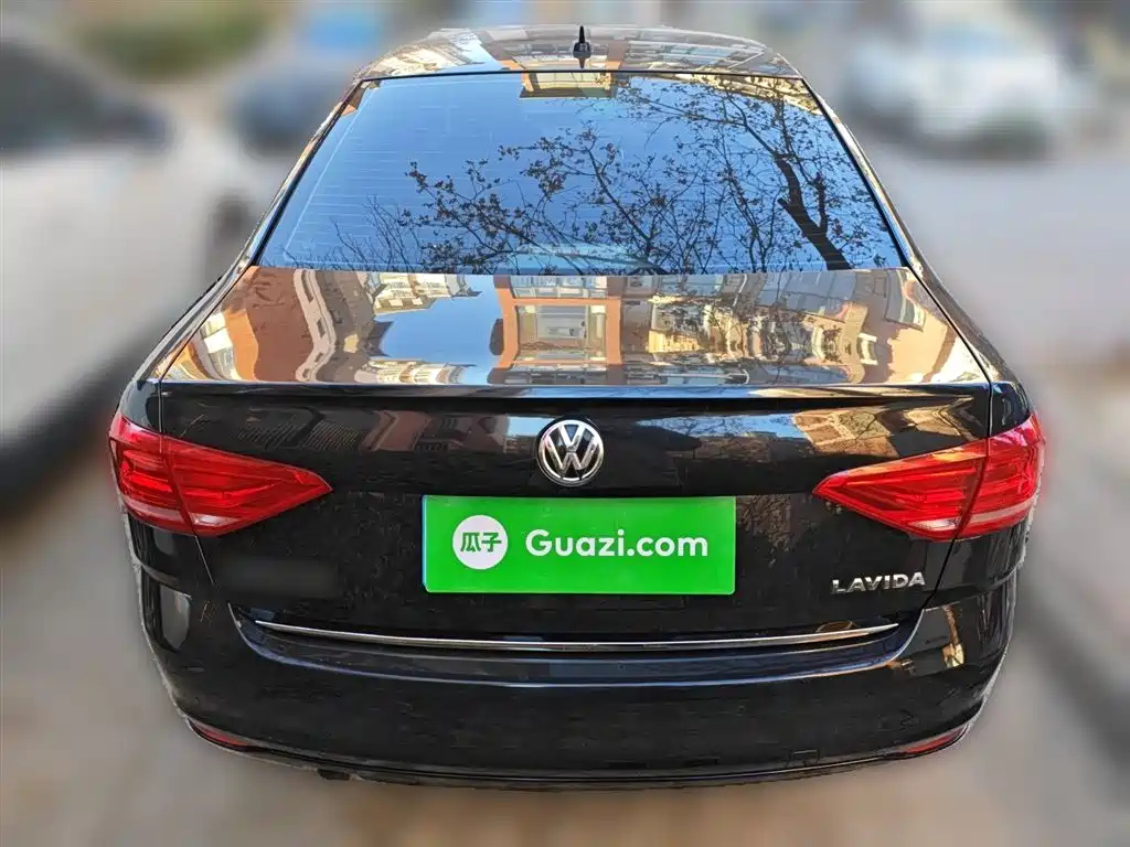 VOLKSWAGEN LAVIDA 2018