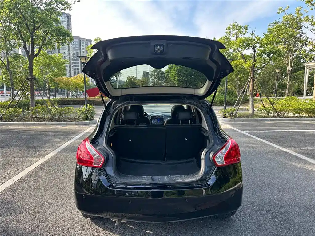 NISSAN TIIDA TIIDA 2014