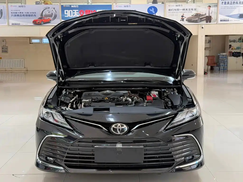 TOYOTA CAMRY 2021