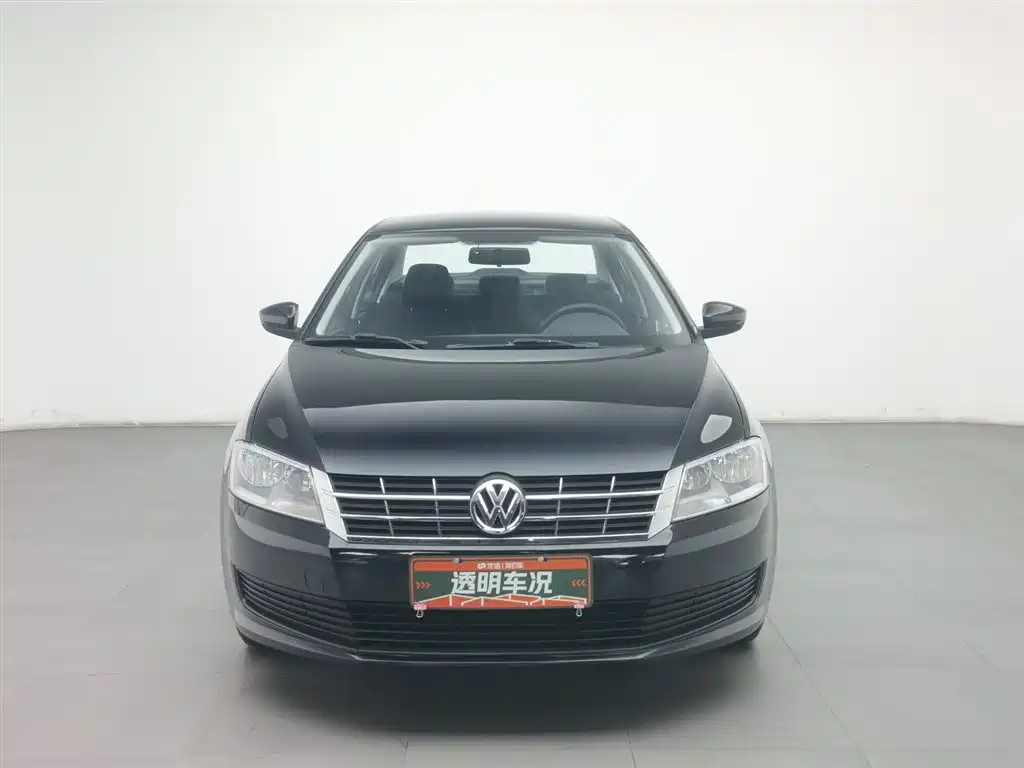 VOLKSWAGEN LAVIDA 2013