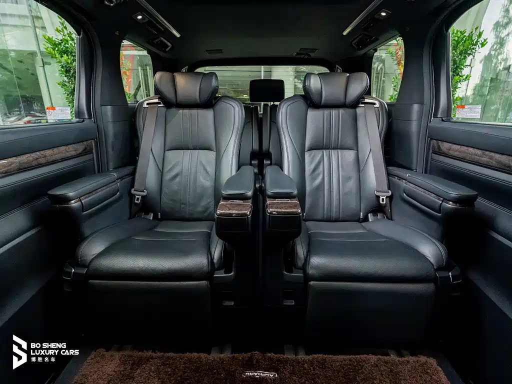 TOYOTA ALPHARD 2018